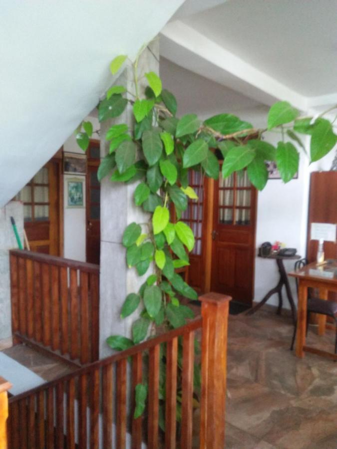 Old Town Hotel แคนดี้ ภายนอก รูปภาพ