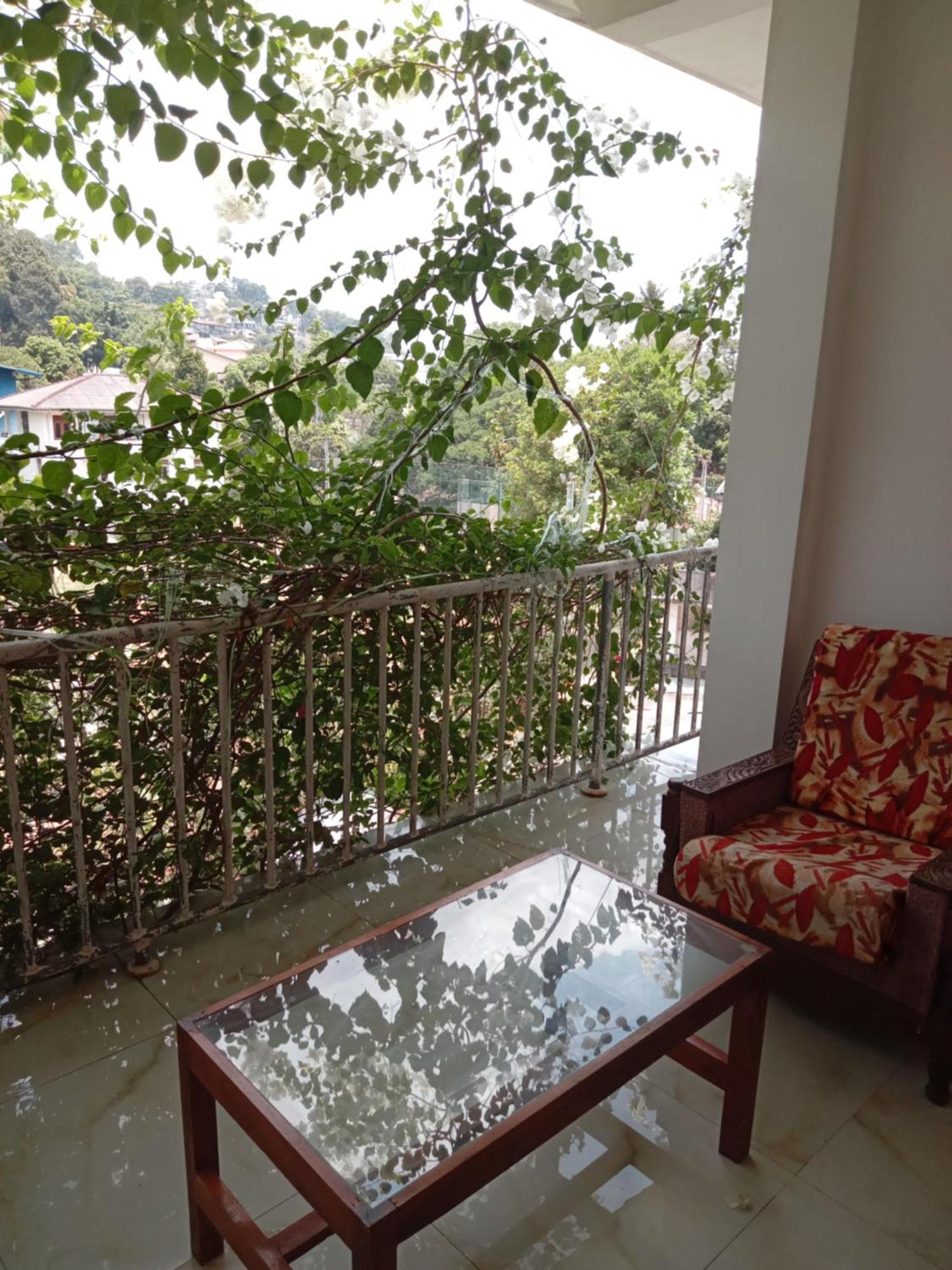 Old Town Hotel แคนดี้ ภายนอก รูปภาพ